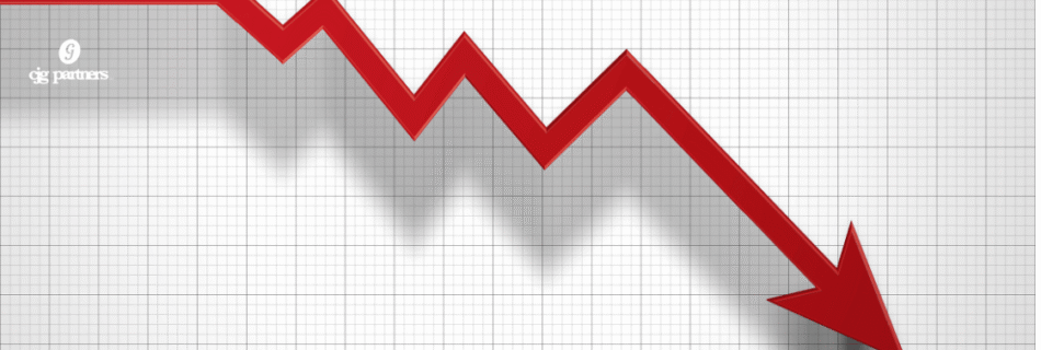 graph chart with arrow going down How a Net Operating Loss Could Reduce Your Future Tax Bill cjg partners